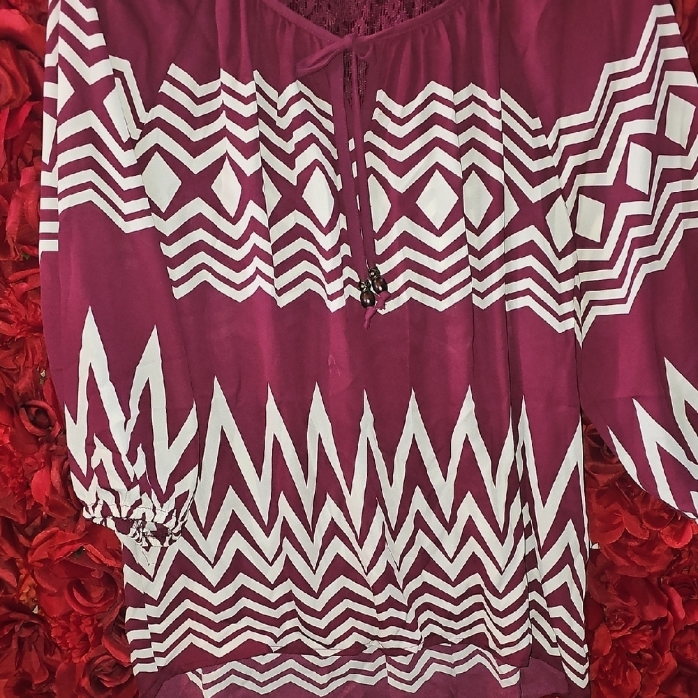 Rewind Women's Magenta Chevron Lace Tunic Blouse Size Large